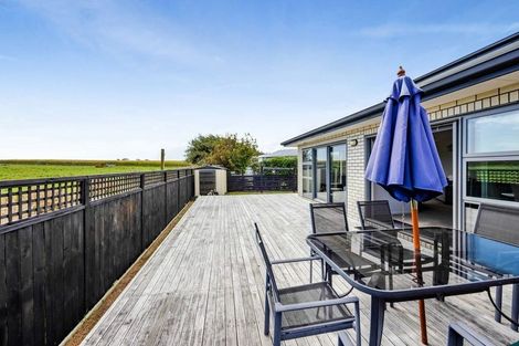 Photo of property in 17 Ponderosa Place, Opunake, 4616