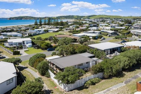 Photo of property in 6 Jane Gifford Place, Omaha, 0986