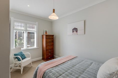 Photo of property in 9 Wha Street, Lyall Bay, Wellington, 6022