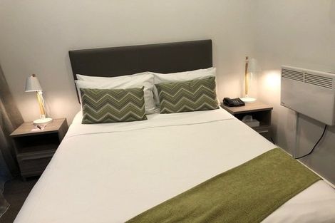 Photo of property in Atrium Towers, 5j/154 The Terrace, Wellington Central, Wellington, 6011