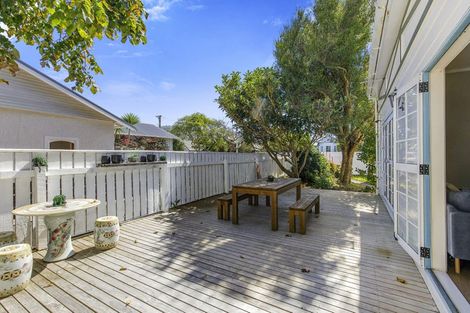 Photo of property in 16 Epuni Street, Hutt Central, Lower Hutt, 5011