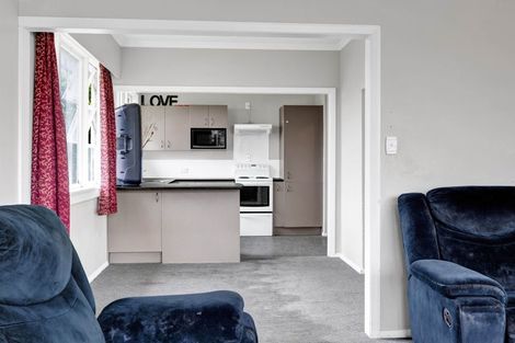 Photo of property in 61 Collins Street, Hawera, 4610