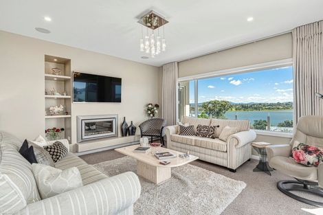 Photo of property in 5 Edgecumbe Road, Tauranga, 3110