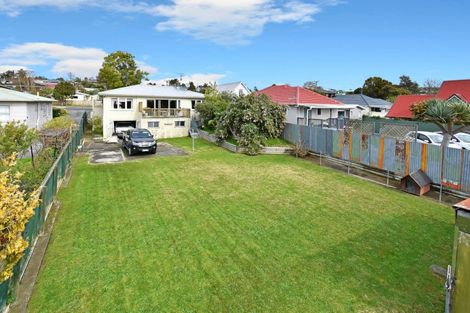 Photo of property in 44 Orams Road, Hillpark, Auckland, 2102