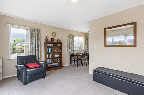 Photo of property in 20 Matai Street, Waikanae, 5036