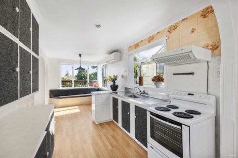Photo of property in 13 Court Crescent, Panmure, Auckland, 1072