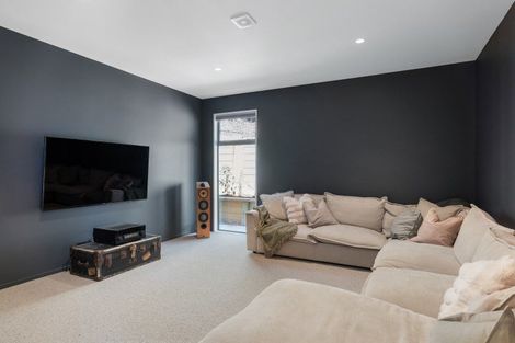 Photo of property in 13 Barnfields Close, Halswell, Christchurch, 8025