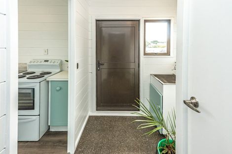 Photo of property in 7 Tainui Street, Castlecliff, Whanganui, 4501