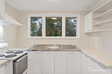 Photo of property in 18 Grandison Crescent, New Lynn, Auckland, 0600