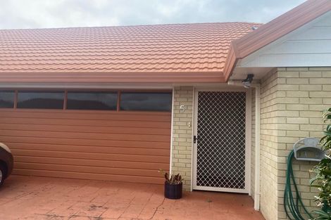 Photo of property in 5/212 Grove Road, Mayfair, Hastings, 4122