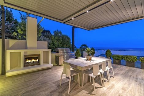 Photo of property in 15 Challenger Lane, Redcliffs, Christchurch, 8081