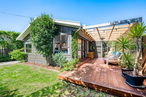 Photo of property in 4b Michael Road, Paraparaumu Beach, Paraparaumu, 5032