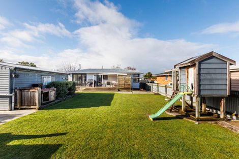 Photo of property in 37 Holdsworth Avenue, Milson, Palmerston North, 4414