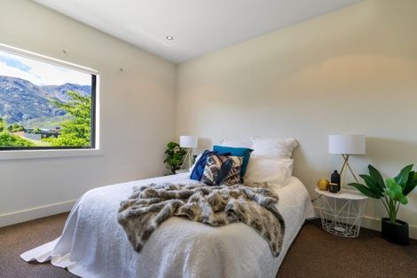 Photo of property in 32 Quill Street, Lake Hayes, Queenstown, 9304