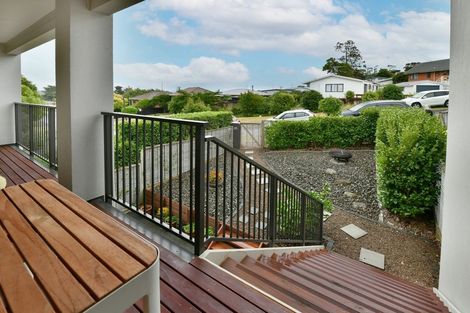 Photo of property in 3b Melia Place, Stanmore Bay, Whangaparaoa, 0932