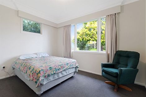 Photo of property in 15 Sherwood Avenue, Te Atatu South, Auckland, 0610