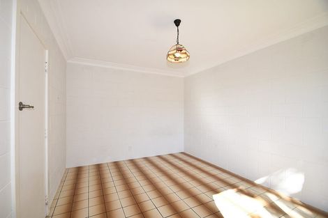 Photo of property in 24 Domain Crescent, Muriwai, Waimauku, 0881