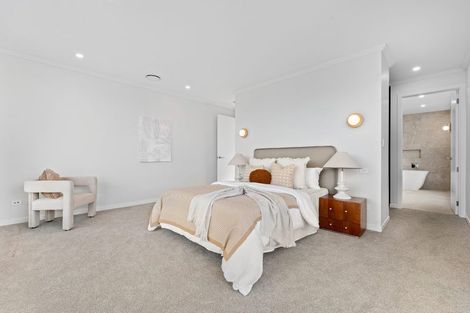 Photo of property in 545 Beach Road, Murrays Bay, Auckland, 0630