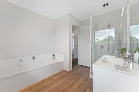 Photo of property in 1369 Egmont Road, Egmont Village, Inglewood, 4386