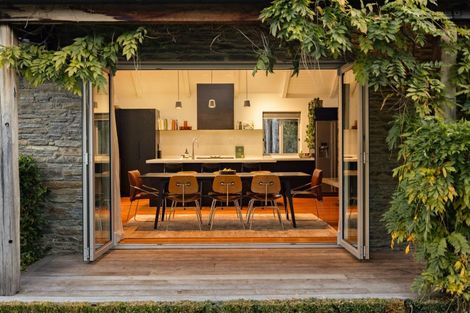 Photo of property in 12 Amber Close, Arthurs Point, Queenstown, 9371