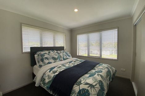 Photo of property in 16 Maylee Crescent, Gulf Harbour, Whangaparaoa, 0930