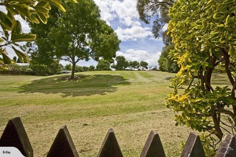 Photo of property in 8 Bain Place, Bucklands Beach, Auckland, 2014