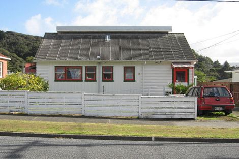 Photo of property in 12 Toomath Street, Naenae, Lower Hutt, 5011
