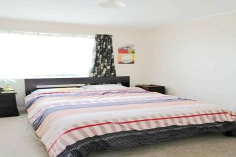 Photo of property in 87c Lancaster Road, Beach Haven, Auckland, 0626