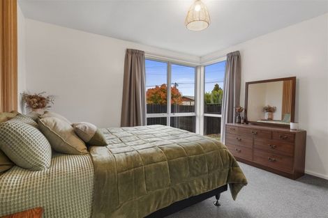 Photo of property in 32 Stackhouse Avenue, Bishopdale, Christchurch, 8053