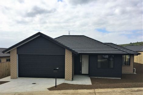 Photo of property in 16 Peacock Place, Pokeno, 2402