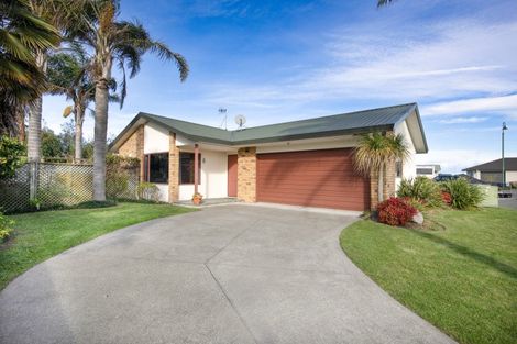 Photo of property in 19 Bucksburn Place, Greenmeadows, Napier, 4112