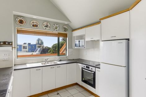 Photo of property in 3b/25 Maclean Street, Paraparaumu Beach, Paraparaumu, 5032