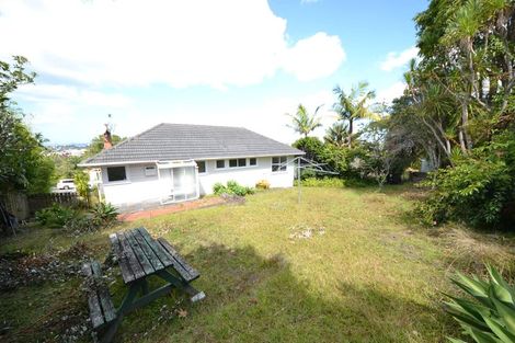 Photo of property in 27 Chivalry Road, Glenfield, Auckland, 0629