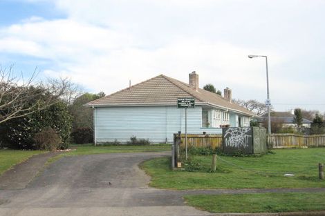 Photo of property in 1/19 Ross Crescent, Fairfield, Hamilton, 3214