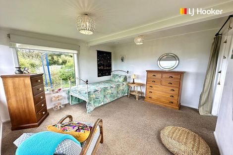 Photo of property in 1 Kowhai Street, Ravensbourne, Dunedin, 9022