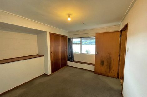 Photo of property in 223 Ravensbourne Road, Ravensbourne, Dunedin, 9022
