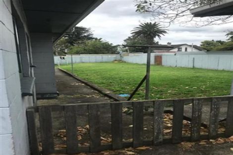 Photo of property in 2/23 Driver Road, Mangere East, Auckland, 2024