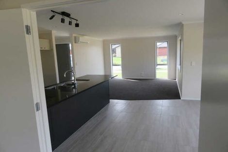 Photo of property in 281 Dixon Road, Fitzroy, Hamilton, 3206