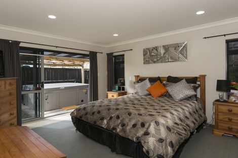 Photo of property in 87 Merriman Place, Pyes Pa, Tauranga, 3112