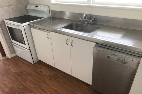 Photo of property in 17 Sunrise Boulevard, Tawa, Wellington, 5028