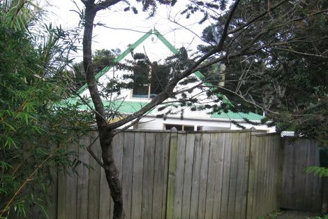 Photo of property in 37 Warner Park Avenue, Laingholm, Auckland, 0604