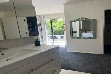 Photo of property in 9 Woodgers Way, Somerville, Auckland, 2014