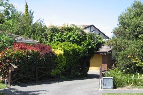 Photo of property in 6a Calbreath Place, Russley, Christchurch, 8042