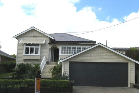 Photo of property in 27 Palmerston Road, Birkenhead, Auckland, 0626