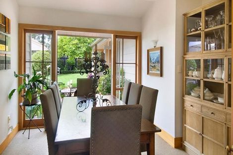 Photo of property in 5 Cameron Street, Takapuna, Auckland, 0622