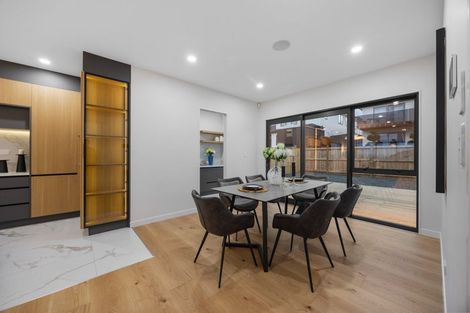 Photo of property in 8 Mill Hill Close, Flat Bush, 2019