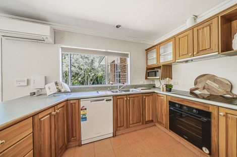 Photo of property in 55 Victoria Road, New Plymouth, 4310