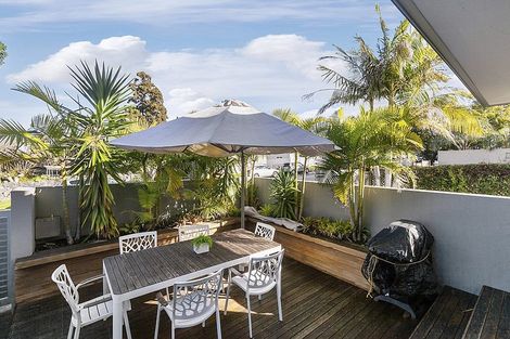 Photo of property in 1/2a Earnoch Avenue, Takapuna, Auckland, 0622