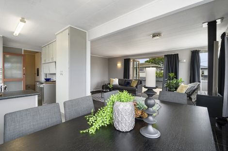 Photo of property in 18 Ngaire Street, Longburn, Palmerston North, 4412