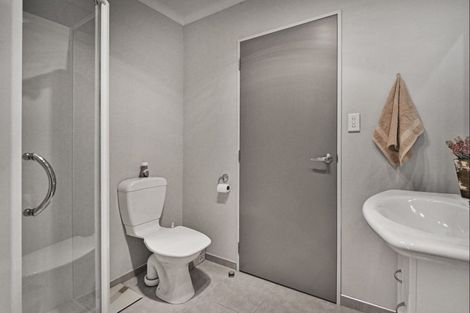 Photo of property in Parkvale Estate, 1232/8 Howard Street, Parkvale, Hastings, 4122